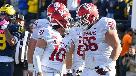 En la encuesta AP Top 25 de la semana 8, la Big Ten se sitúa a la par de la « SEC », y el invicto « Utah » se gana un gran respeto
