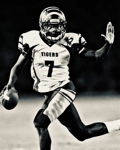 Lamar Jackson and Tyler Huntley leading Ravens to victory