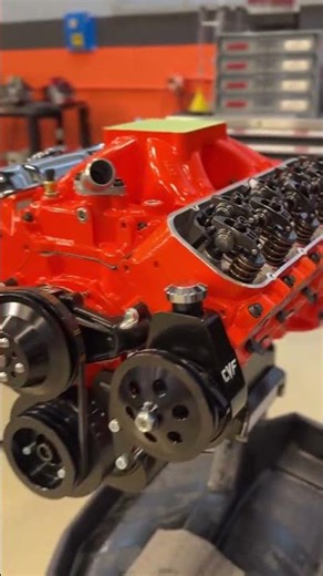 Steel 1.8 ratio BBC rockers tucked under some stock chrome valve covers?