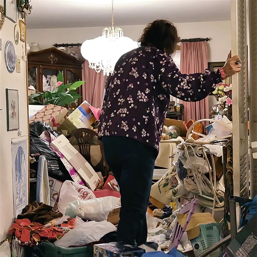 A Home Where Pain Accumulates — Hoarding & Tic Disorder Reality