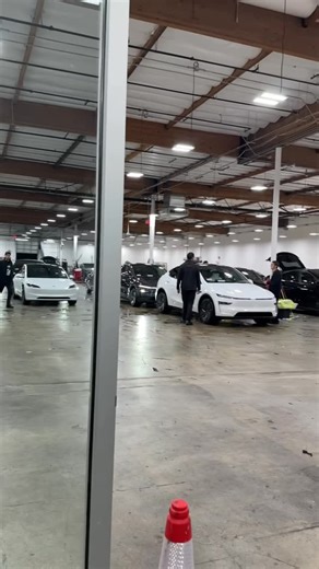 Teslys Car Rental on Instagram: "Rent A New Tesla Model Y 2026 Teslys.com/rent #tesla #elonmusk #teslacars #cybertruck #modely2026"