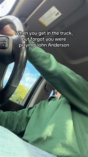 John Anderson tribute: When you get in the truck but forgot you were playing John Anderson