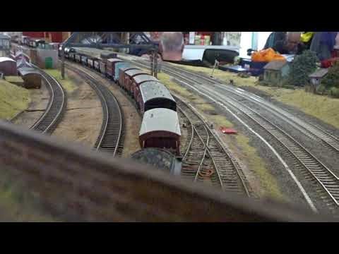 B.M.Rly.S: The BR Standard Class 9F No.92203 'Black Prince', is running on OO Gauge Layout. (V3)