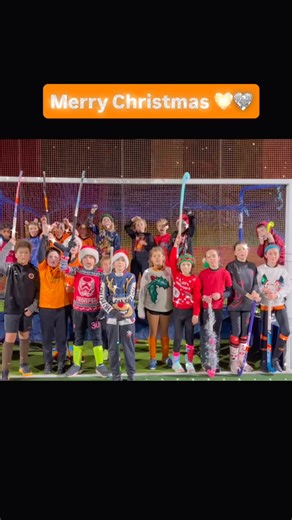 GWENT HOCKEY CLUB on Instagram: "Wishing all our wonderful players, parents, coaches, volunteers and supporters a fantastic Christmas, from all at Gwent Hockey Club 🧑🏻‍🎄🎅🏽 🧡🖤"
