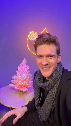 Holiday tech that connects and disconnects 🎄🦊