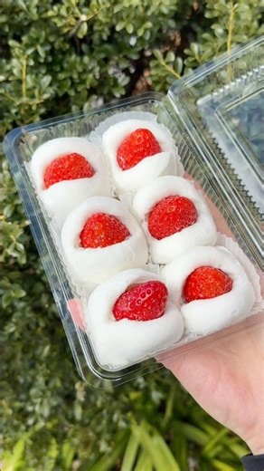 TOO Fluffy Strawberry Mochi #japanesefood