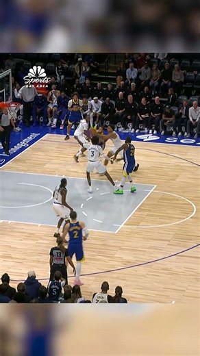 Steph lays it in 💪 | NBC Sports BA