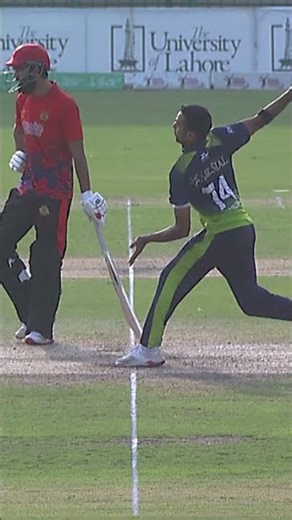 another one perishes as Ahmed bags his second wicket ⚡ #PresidentsCup #KRLvPTV M2V1K