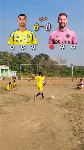 Team Ronaldo vs Team Messi CHALLENGE #shorts #football #challenge #trending #viral #ronaldo #messi