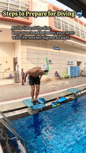 Swimming Dive with Snorkel & Fins 🏊🏻 #swimming #swimmingtips #dive #swimmingpool