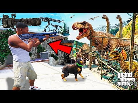 Franklin Defending His House from Dinosaurs in GTA 5 | SHINCHAN and CHOP