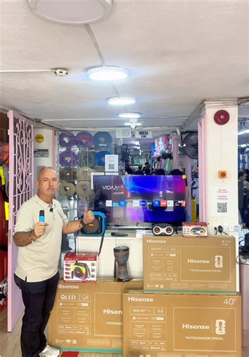 🔥📺 ¡OFERTAS IMPERDIBLES EN SMART TV HISENSE! 📺🔥 ¡Lleva el mejor entretenimiento a tu hogar! 🤩 Disfruta de tus series, películas y contenido favorito con estos increíbles Smart TV, ¡cada uno con su parlante karaoke incluido! 🎤🔊 📺 Smart TV de 43 pulgadas   parlante: $990.000 📺 Smart TV de 40 pulgadas   parlante: $790.000 📺 Smart TV de 32 pulgadas   parlante: $590.000 🎶 ¡Tecnología, diversión y música en un solo combo! 🚨 ¡Aprovecha estos precios especiales y elige el tuyo! 📲 Escríbenos