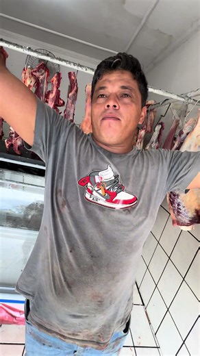 Carne Barata e Mudanças Capilares em Festa