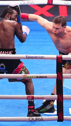 Baddest Boxing Fights on Instagram: "Canelo Álvarez vs. Terence Crawford Round 11 In 2001, Crawford began training under Brian "Bomac" McIntyre and Esaú Diéguez, who remained his trainers."