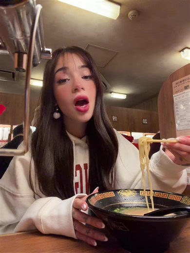 hola estoy de vacaciones en Tokio 🥰