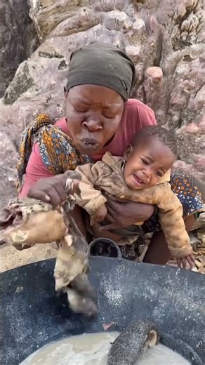 The daily life and diet of the Hazarbi tribe #africa