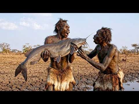 Life 4.6 Million Years Ago | Did they just catch a giant fish to survive?