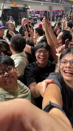 Singapore GP pit lane experience F1: crazy behind-the-scenes moment