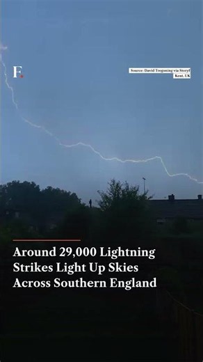 Around 29,000 Lightning Strikes Light Up Skies Across Southern England | Firstpost News | N18G
