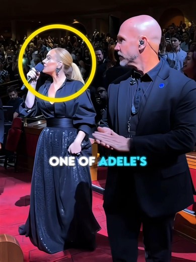 Adele Spots Her Mini-Me in the Crowd ❤️ #shorts