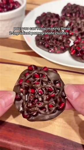 Delicious 2-Ingredient Pomegranate Clusters Recipe