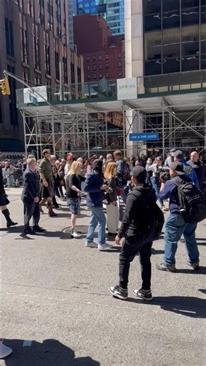 Sam Heughan 🏴󠁧󠁢󠁳󠁣󠁴󠁿 NYC Tartan Day Parade