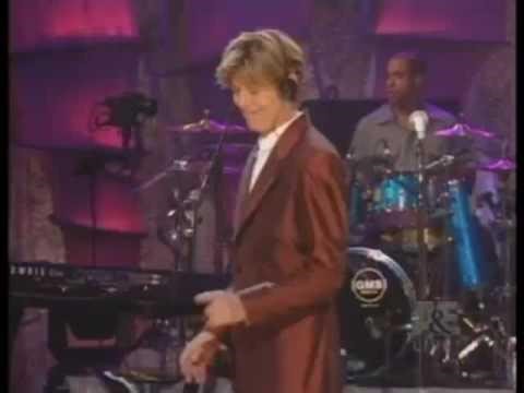 David Bowie - CHANGES - Live By Request 2002 - HQ | .Fábio Adiron