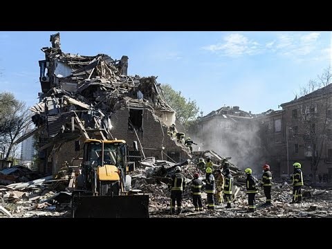Τουλάχιστον 10 νεκροί και πάνω από 70 τραυματίες από ρωσικές επιθέσεις σε όλη την Ουκρανία τις...