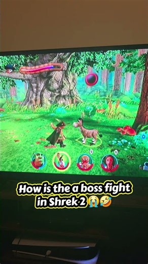 How is this a boss fight in Shrek 2 on PS2? #shrek #shrek2 #ps2 #ps2games #retrogaming
