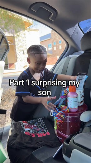 No tooth fairy stuff here but Mother Fairy 🧚🏾‍♀️ coming through to celebrate these special moments ✨ ••• #toothfairyideas #toothfairy #creativekids #kidsfun #solomom