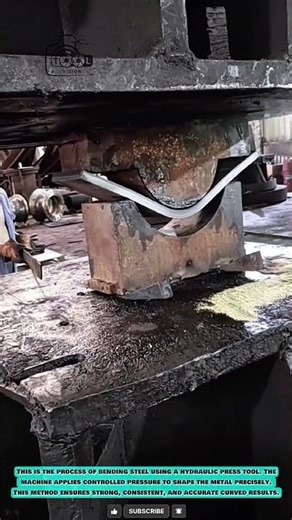 Industrial Press Tool Forming Steel Bars with Controlled Pressure Technique