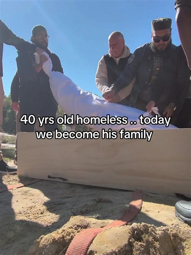 Two brothers. Both died alone. Both spent months in a morgue, unclaimed. One died in a stairwell and wasn’t found until it was too late. No family could be located. The other was just 40 years old. Homeless. He died from a contagious disease with nobody around him. For two months, he lay in a morgue, unclaimed. But today, we all came out because we are his family. These are our brothers, and we came to give them their rights. Alhamdulillah, I was honoured and blessed to pray their janazah, make 