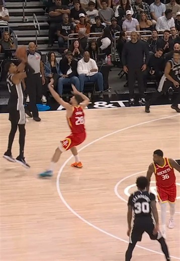 Wemby's Incredible 3-Pointer vs. Rockets | NBA Highlights