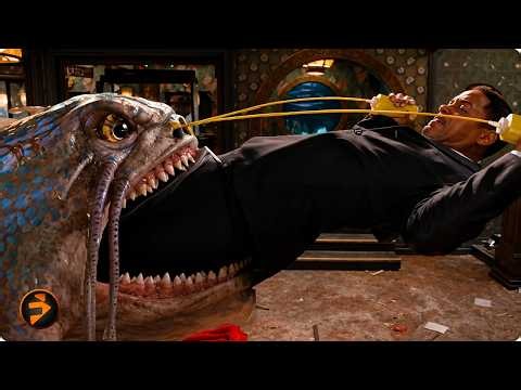 Will Smith Raids an Alien Restaurant | Men in Black 3