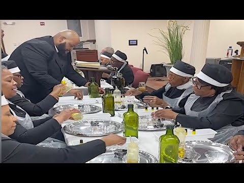 🔥 When COGIC SAINTS Prepare Holy Anointing Oil.....*OLD SCHOOL SPIRIT FILLED*