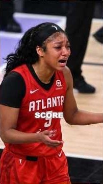 Angel Reese ERUPTS Over EMPTY STANDS, Unlike Caitlin Clark #angelreesehighlights #caitlinclark
