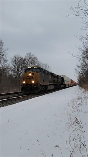CSX stack train I157 flies by on track 2 through the Erie West Sub! 31826 #shorts #trending #fast