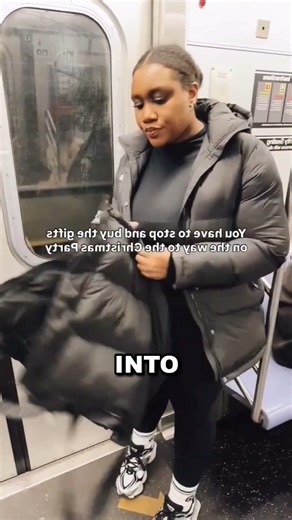 This Woman Turned A Jacket Into Carry Bag