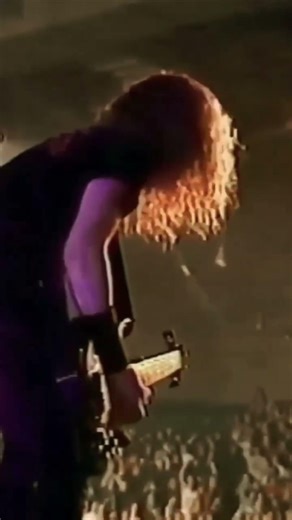 #cliffburton vs #jasonnewsted vs #roberttrujillo , Whose intro bass solo do you prefer?
