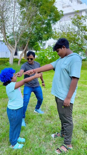 Funny hand gun fighting 🤪😂🤗 #shorts #viralvideo #trendingshorts #funny