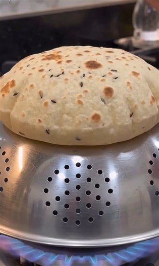 Ese pan es delicioso, mira como se infla #pan #masa #receta