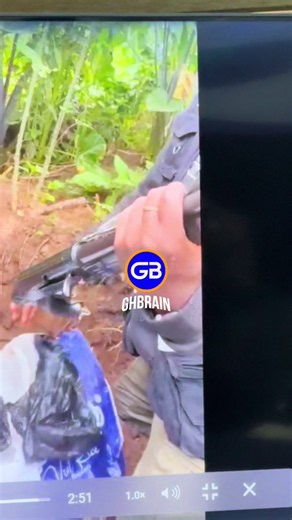 UPDATE | IGP COP Christian Tetteh Yohuno announced the arrest of a suspect linked to a highway robbery on the Accra–Kumasi Highway. Police also retrieved weapons from the suspect as investigations continue.