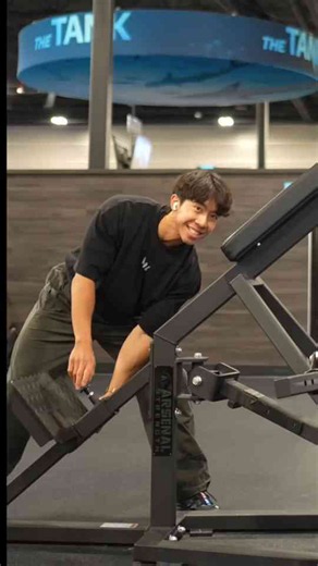 Chest supported row technique for better lats