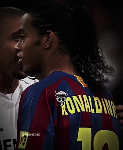 Ronaldinho's Best Skills & Dribbles: The Magic of a Legend 😮‍💨🔥