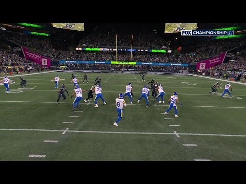 Stafford and the Rams ROAR forward for a TD score!