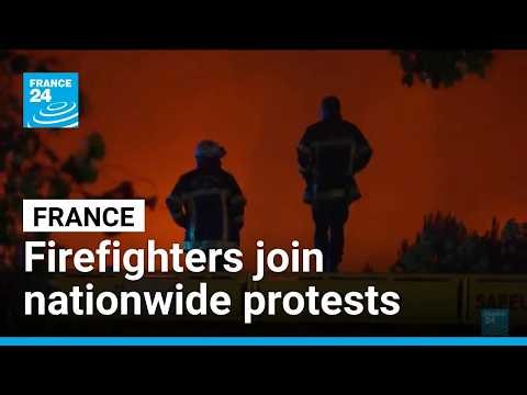 French firefighters join nationwide protests after devastating summer wildfires • FRANCE 24