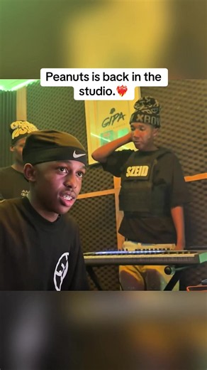 Peanuts in the Studio — Peanuts recording, clips & live updates
