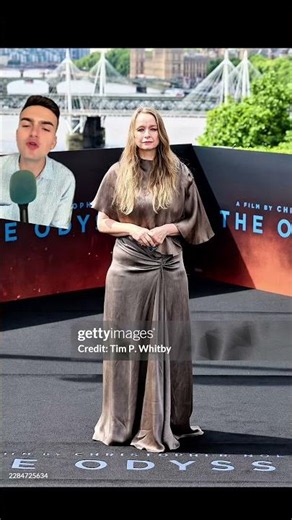 a full odyssey fashion review #redcarpet #fashion