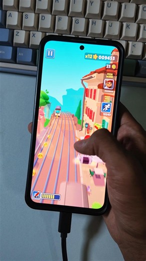 Subway surfers in smartphone #subwaysurfers #shorts