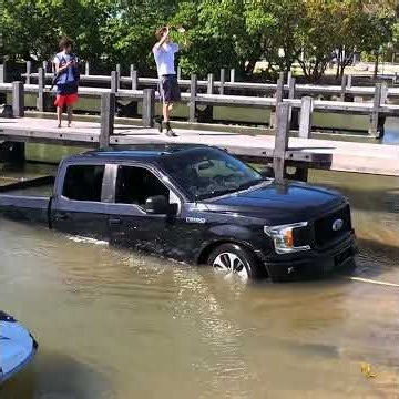 SUV total loss #boatramp #boatsriver #miamiboating